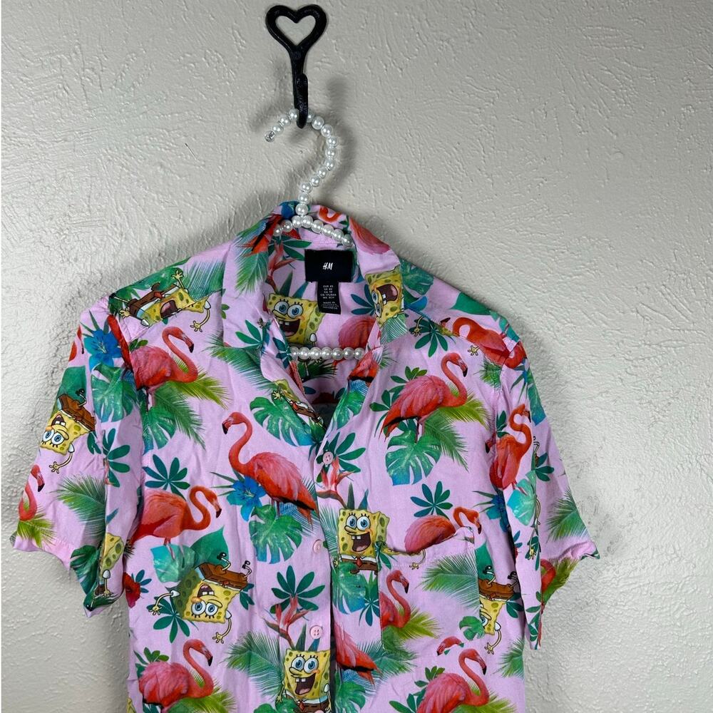 H&M Men’s Size XS Shirt SpongeBob SquarePants Button Front Tropical Hawaiian Top - Picture 2 of 8